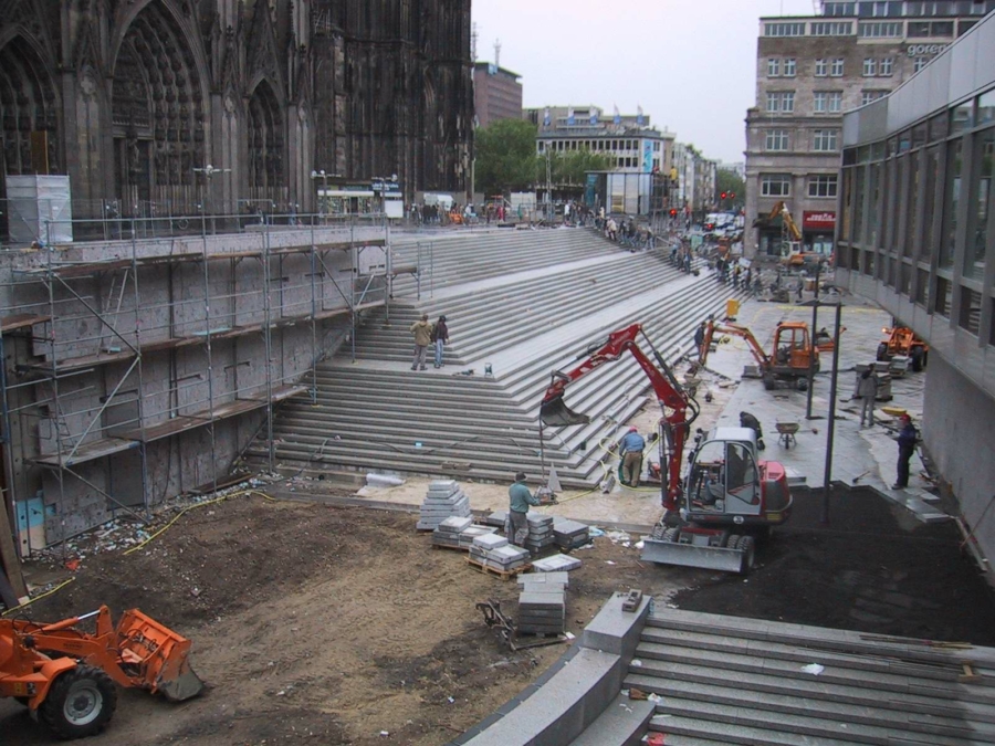 sanierung-domplatte-koeln_neubau-treppenanlage