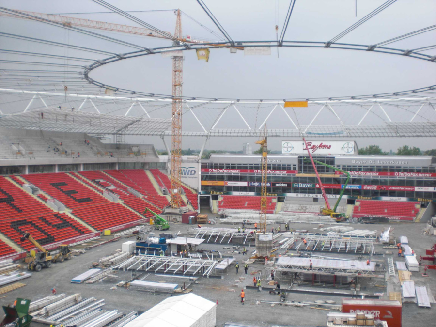 bayarena-leverkusen_montage-dachkonstruktion