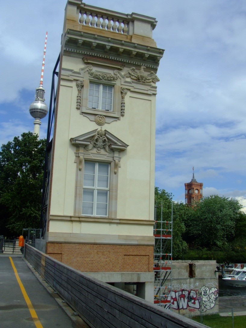 Musterfassade-Ansicht-2-3-OG-mit-Balustrade